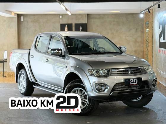 MITSUBISHI L200 TRITON 3.2 HPE 4X4 CD 16V TURBO INTERCOOLER DIESEL 4P AUTOMÁTICO MITSUBISHI L200 TRITON 3.2 HPE 4X4 CD 16V TURBO INTERCOOLER DIESEL 4P AUTOMÁTICO
